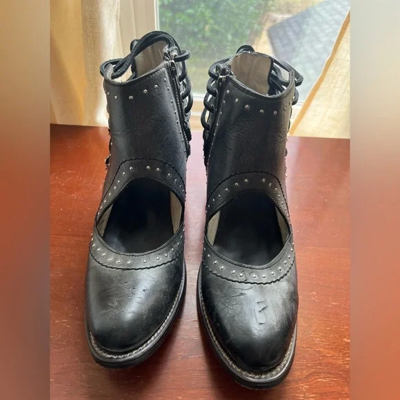 FREEBIRD Desert in black. - Picture 2 of 8